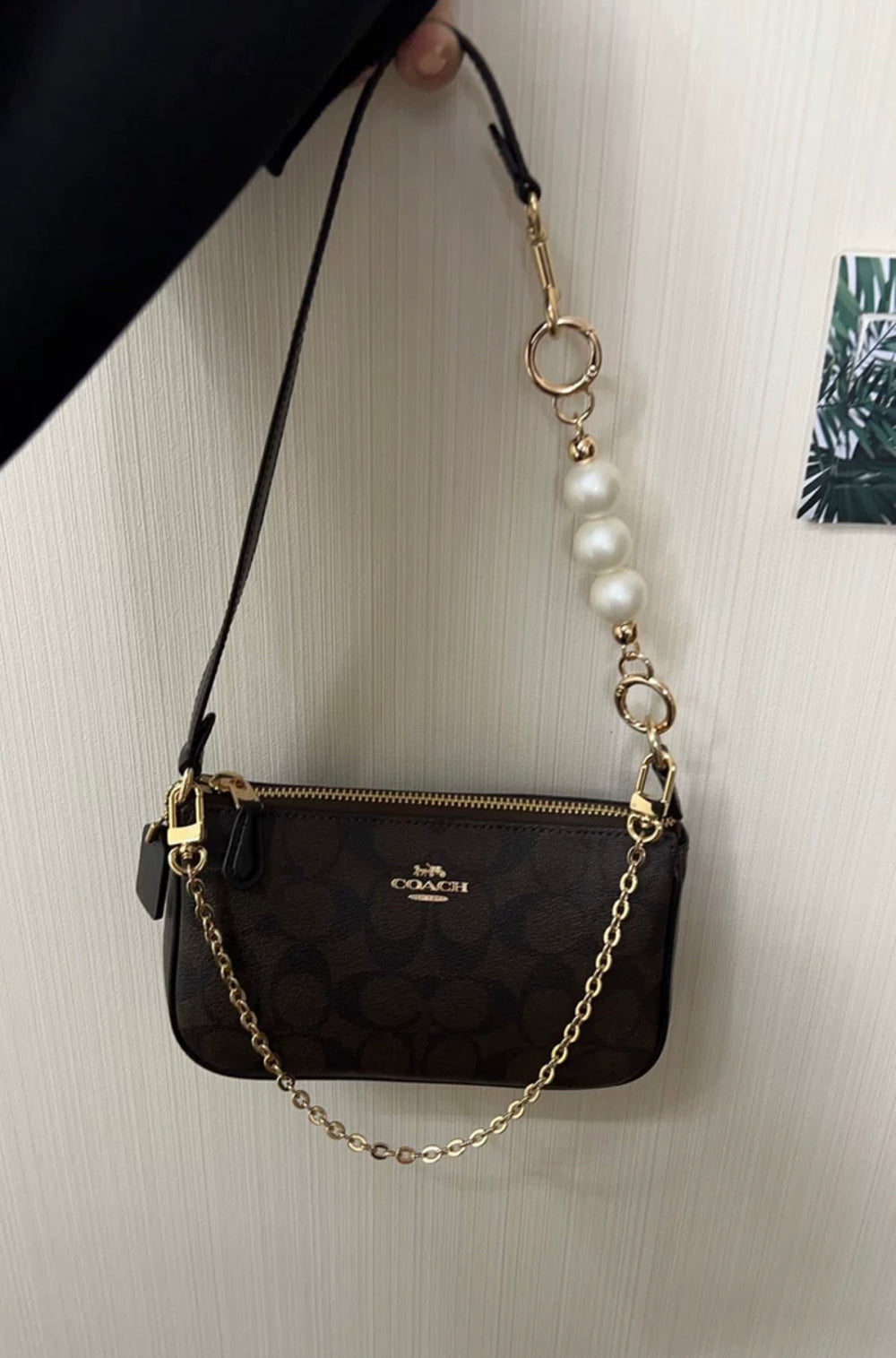 Isabella Y. review of Le Perle & Chain Handbag Charm