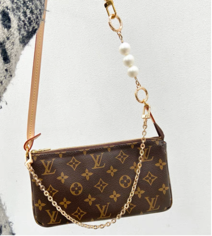 Joanne F. review of Le Perle & Chain Handbag Charm